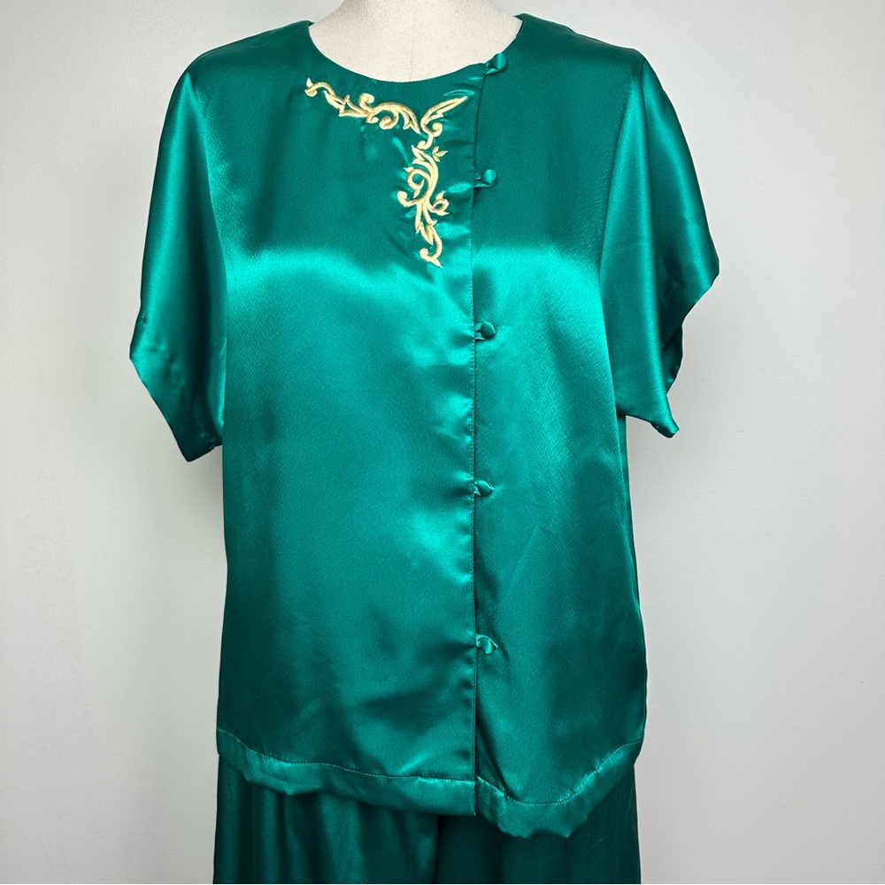 Vintage Val Mode Silky Pajamas